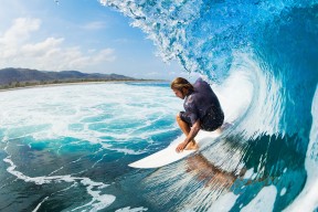 开云官方-《多国战队的文化碰撞：跨文化交流的火花》