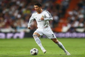 开云网页版登录入口-尼古拉·西尔维斯特里在男子撑杆跳中获得银牌，尼古拉 维奇拳手