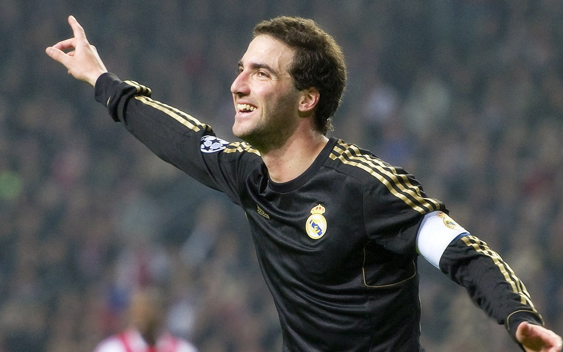 球队领袖更衣室影响力是否直接作用于比赛执行，球队领袖需要具备的